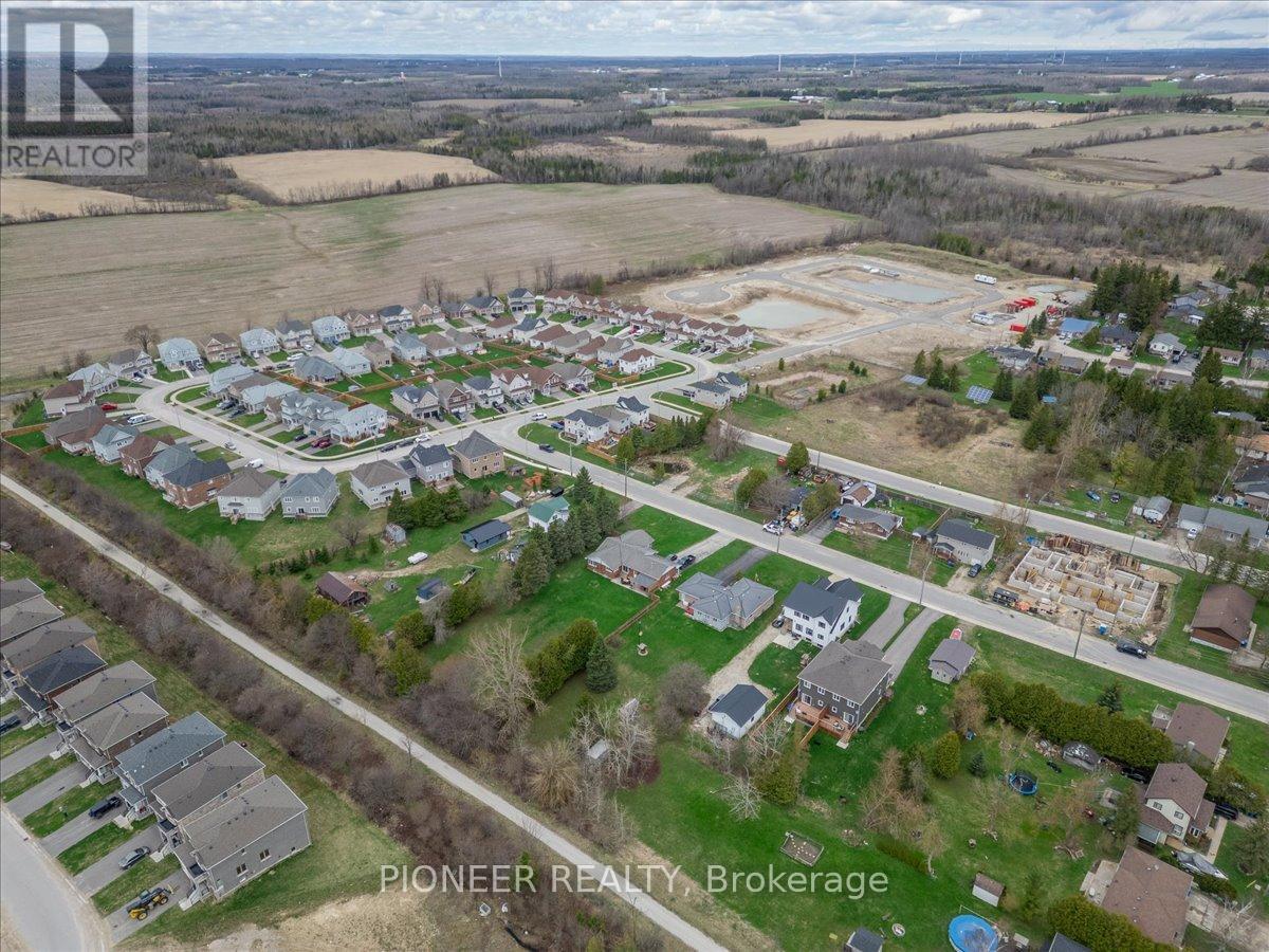 5 TODD CRESCENT - 48