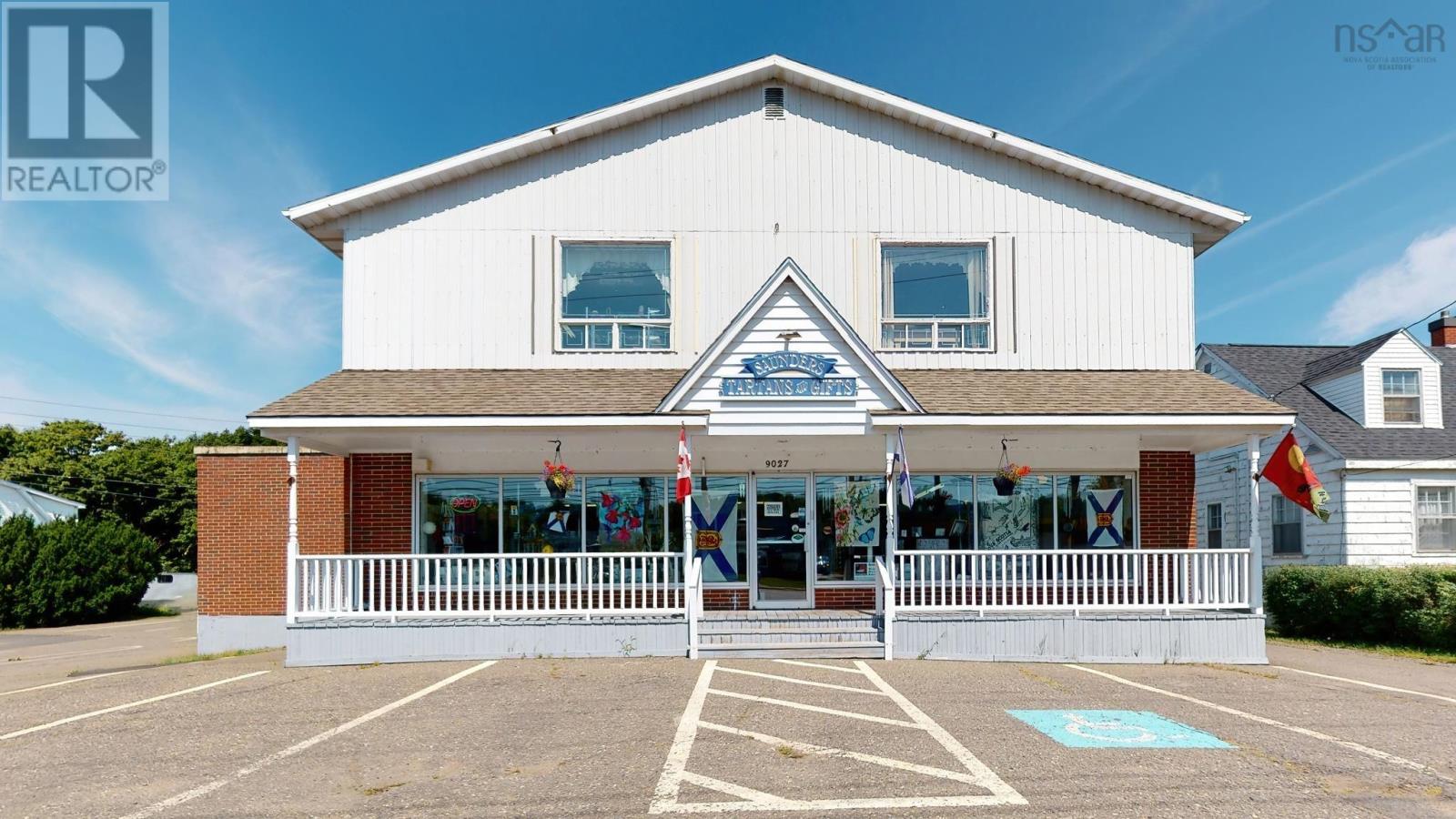 Retail opportunity exterior