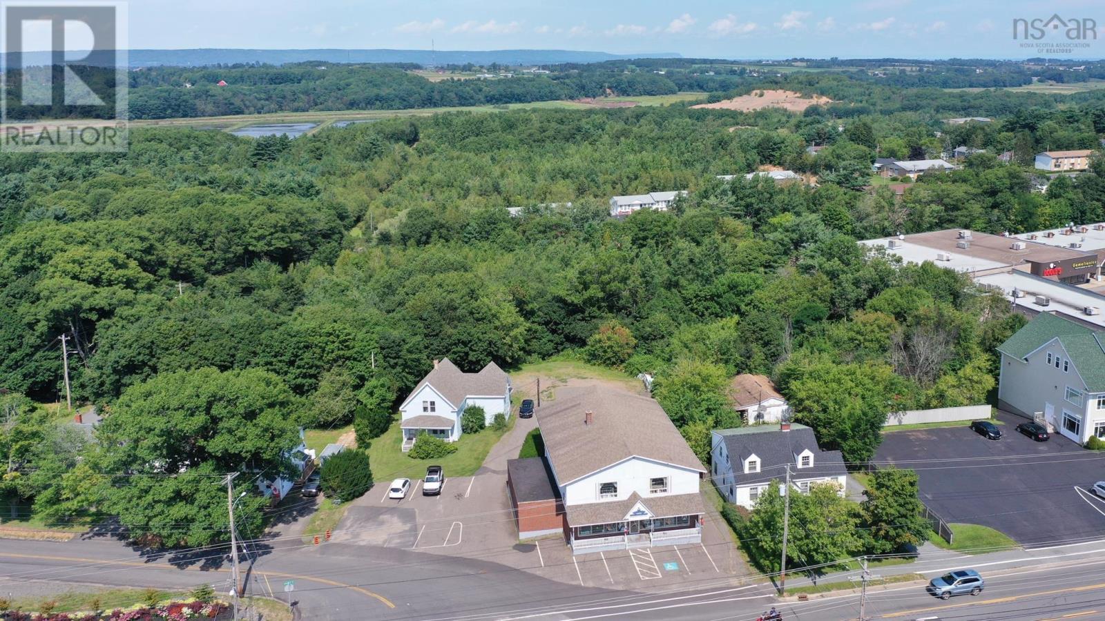 Retail opportunity additional view