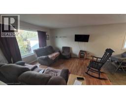 2pc Bathroom - 10905 91 Street, Peace River, AB T8S1P9 Photo 7