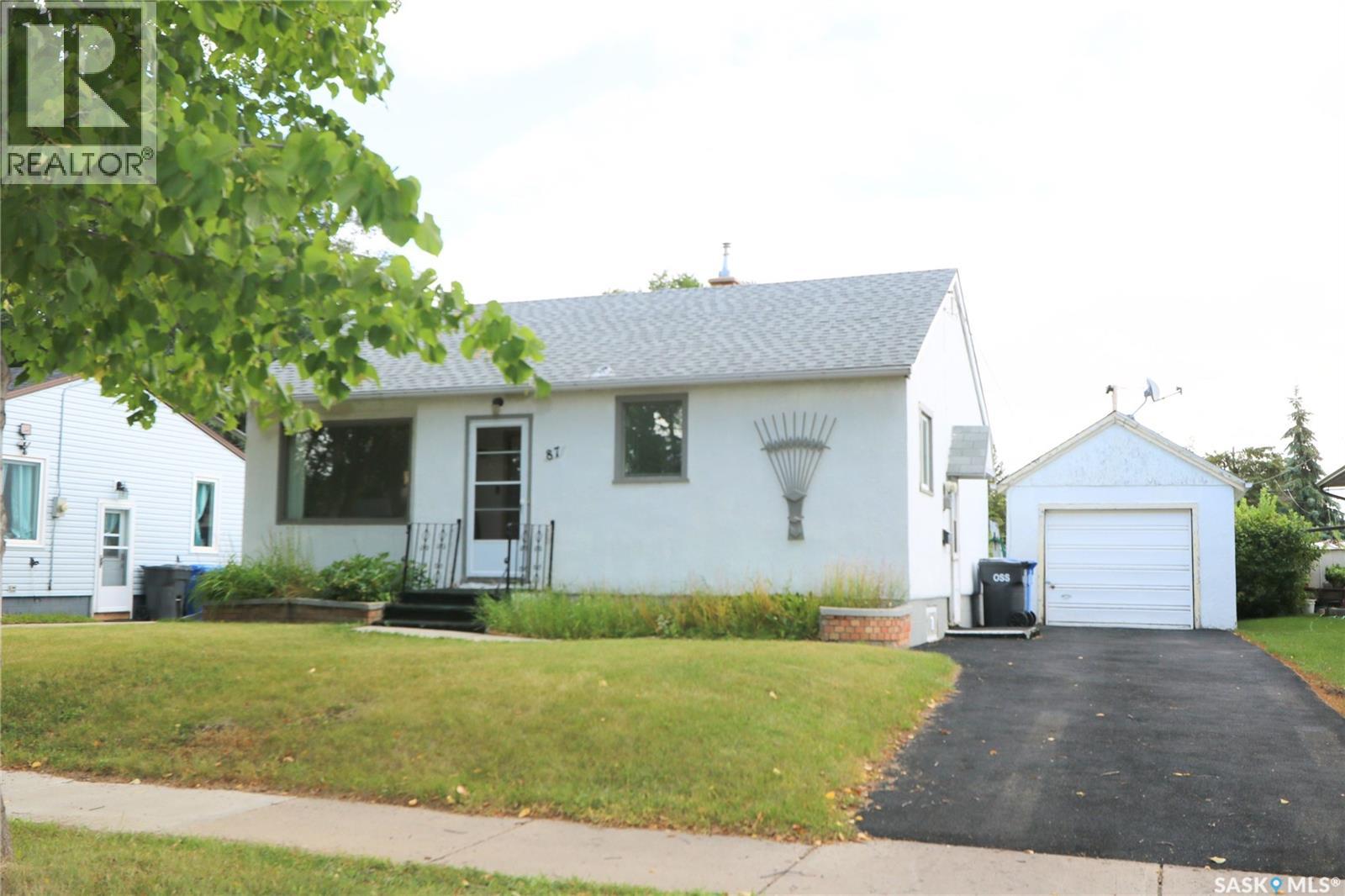 87 James AVENUE - 2