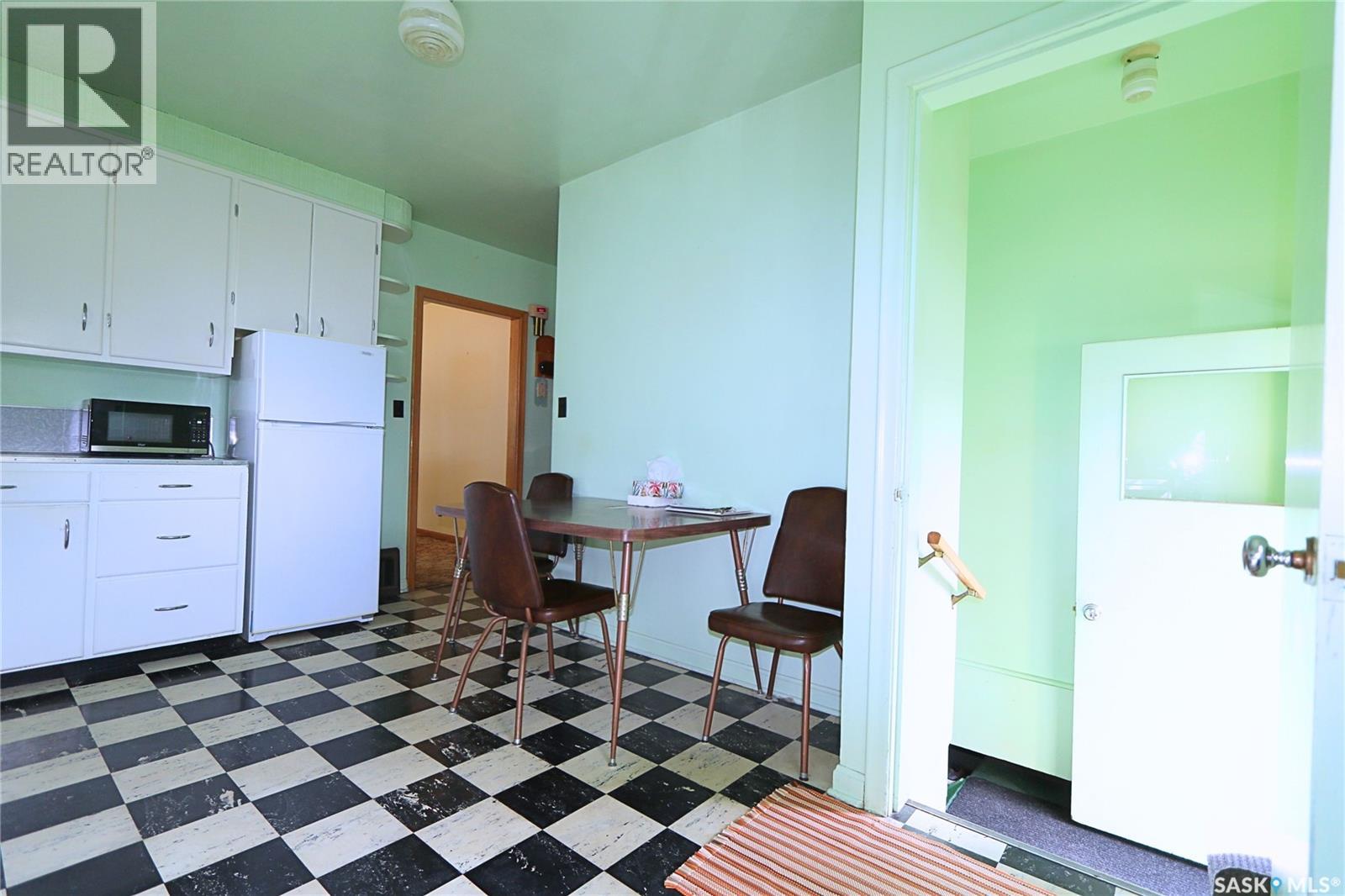 87 James AVENUE - Image 5
