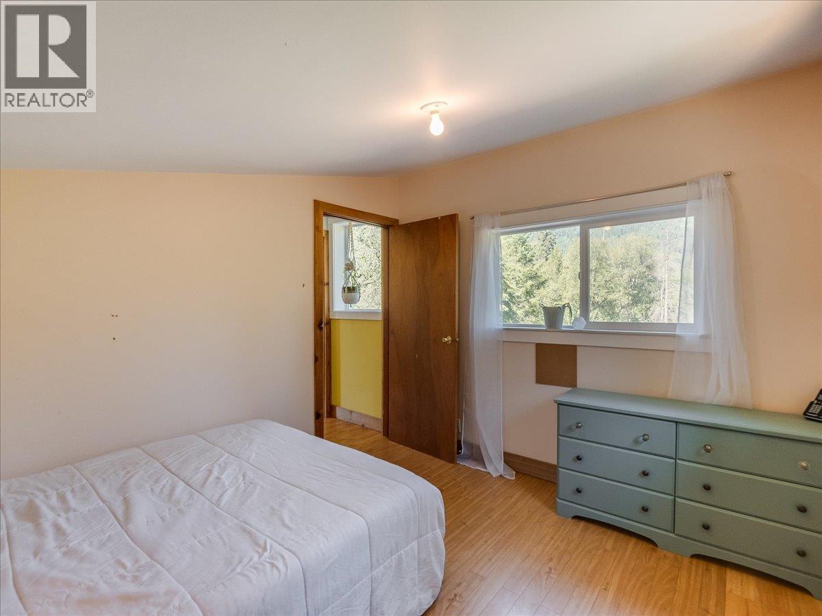 6582 Nixon Road - 23