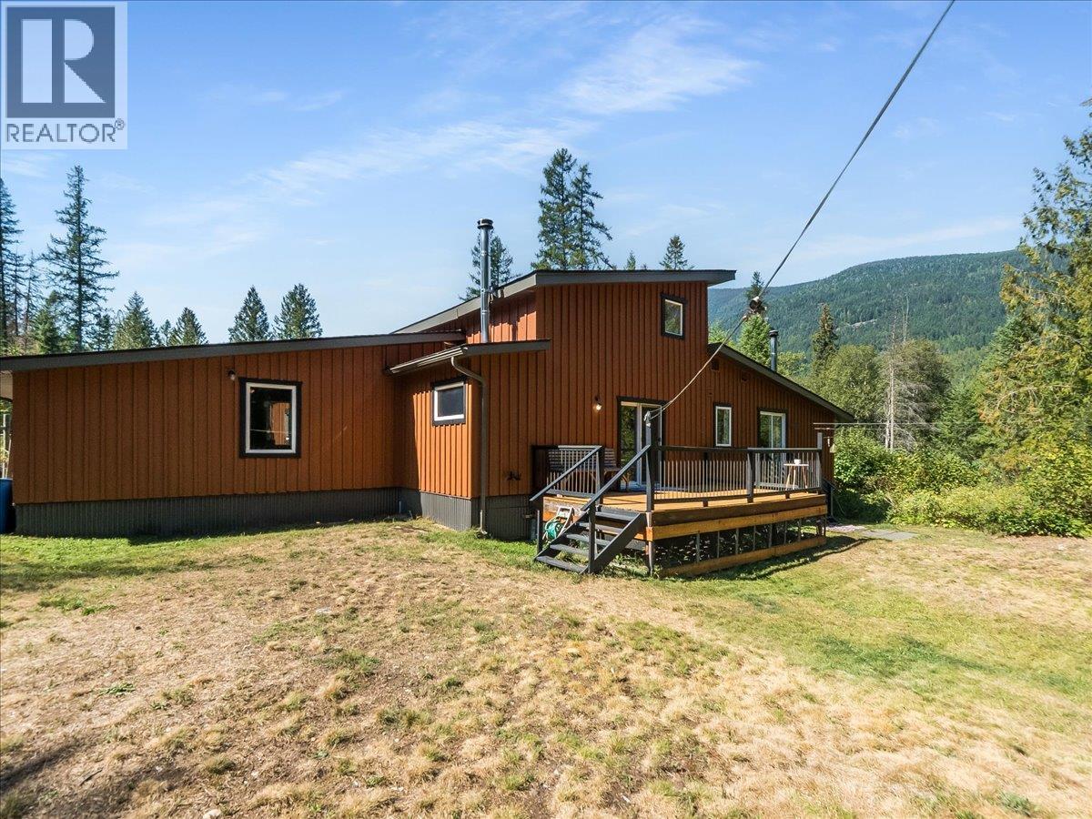 6582 Nixon Road - 4