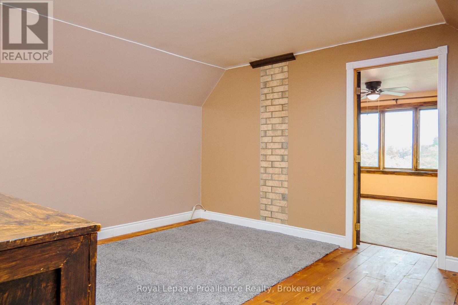 10 HOBBS ROAD - Image 30