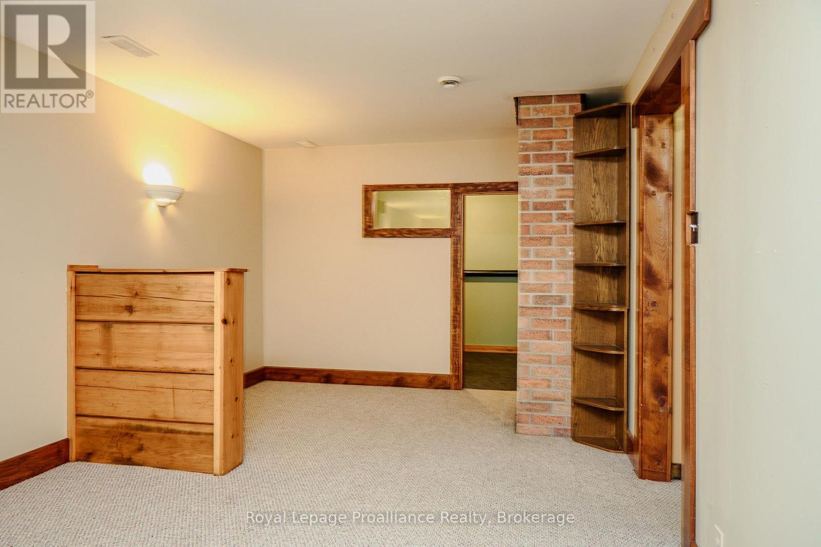 10 HOBBS ROAD - Image 35