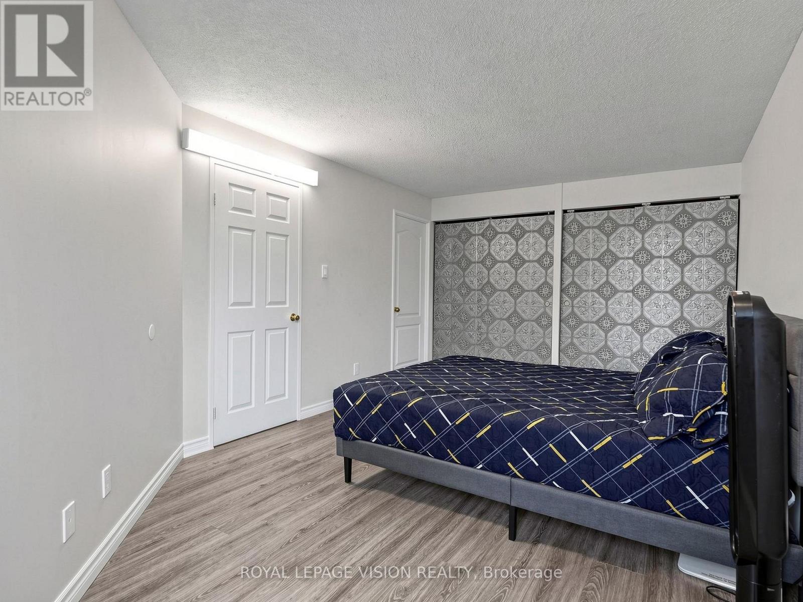 #419 11753 SHEPPARD AVENUE E - Image 26