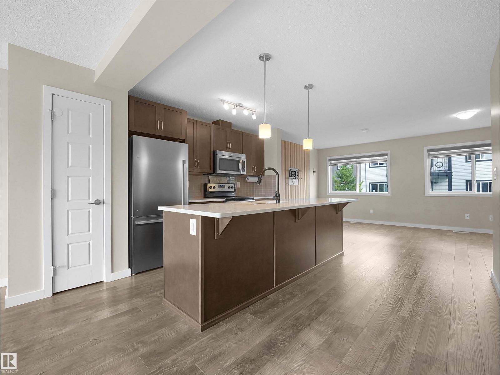 3346 15A AV NW - 19