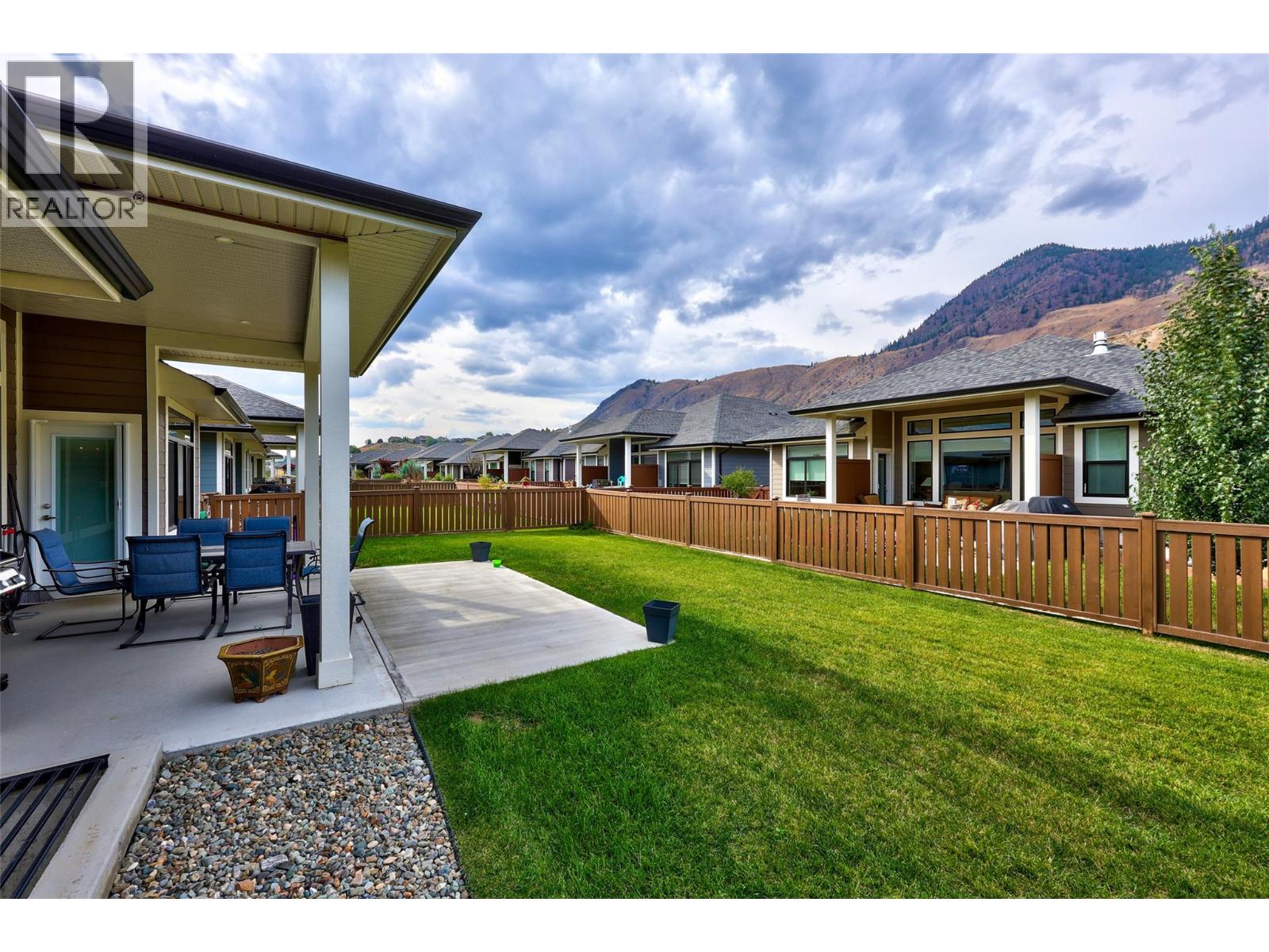 #319 641 SHUSWAP E Road - 11