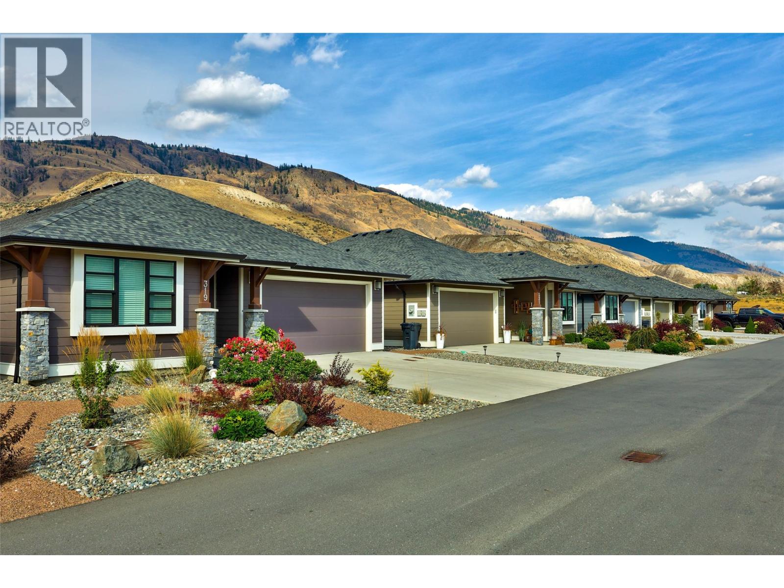 #319 641 SHUSWAP  E Road - Image 32