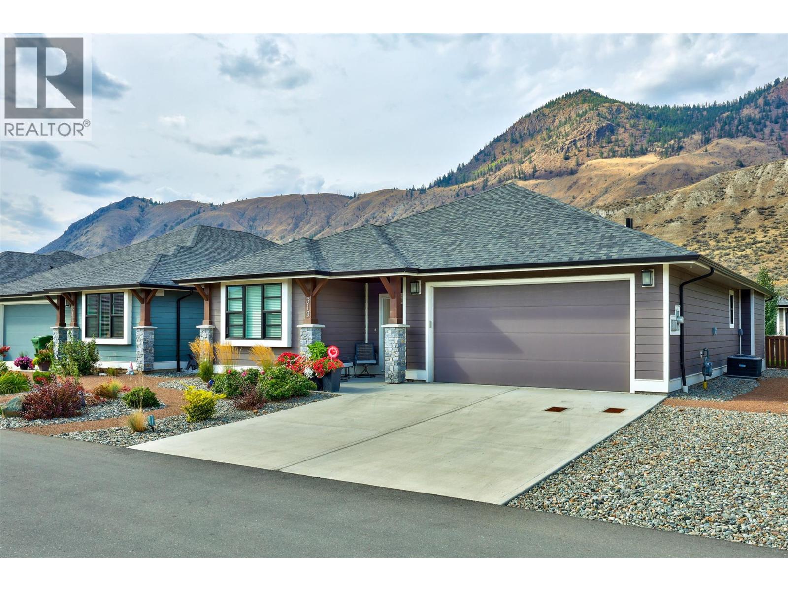 #319 641 SHUSWAP E Road - 36