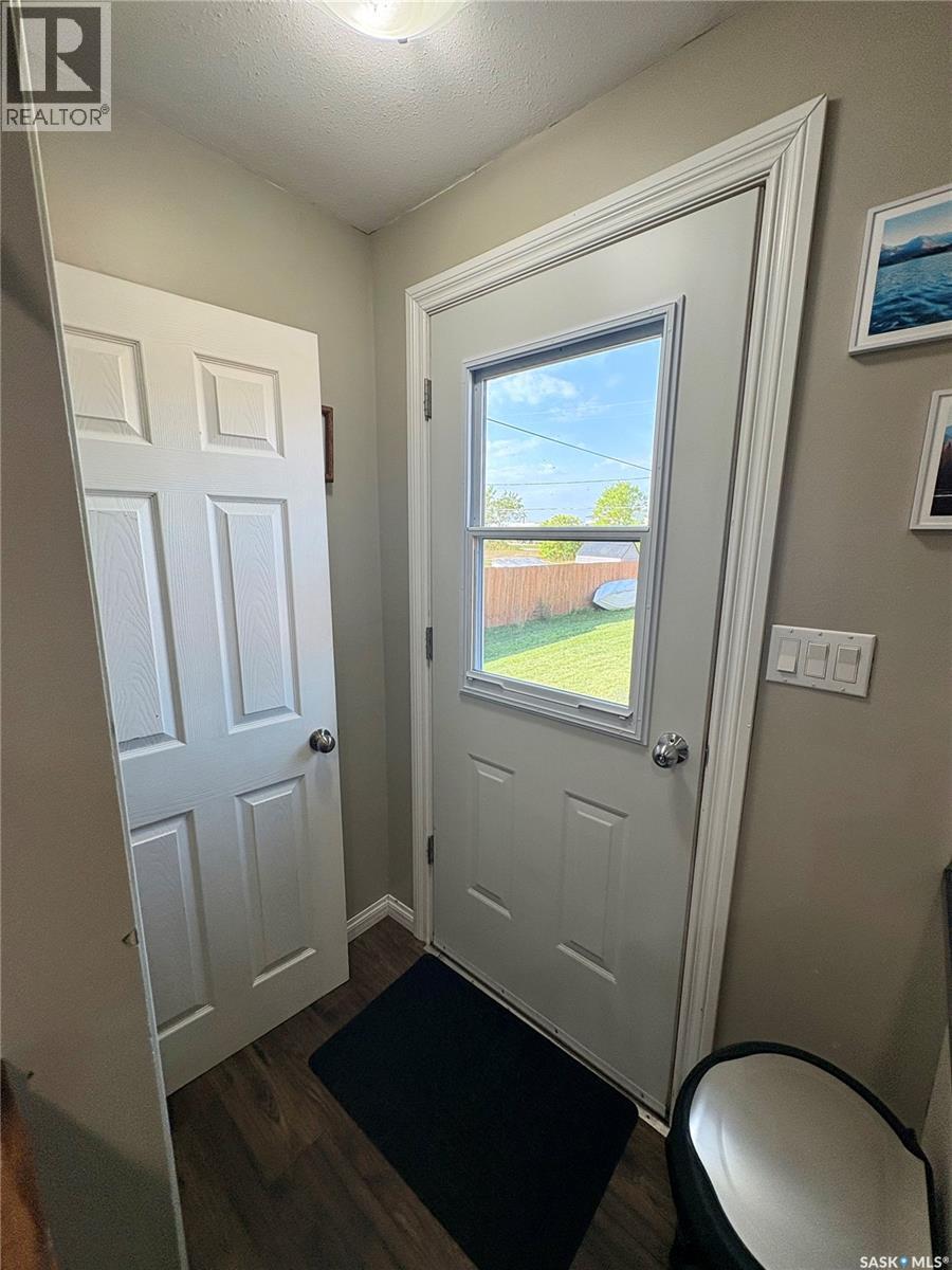 220 Allan AVENUE - 18