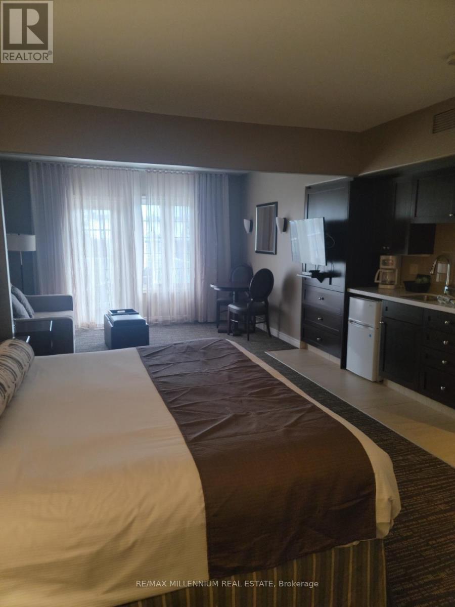 #2442-43 90 HIGHLAND DRIVE - 10