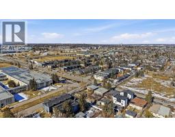 2135, 2139, 2143 50 Avenue SW - photo 6