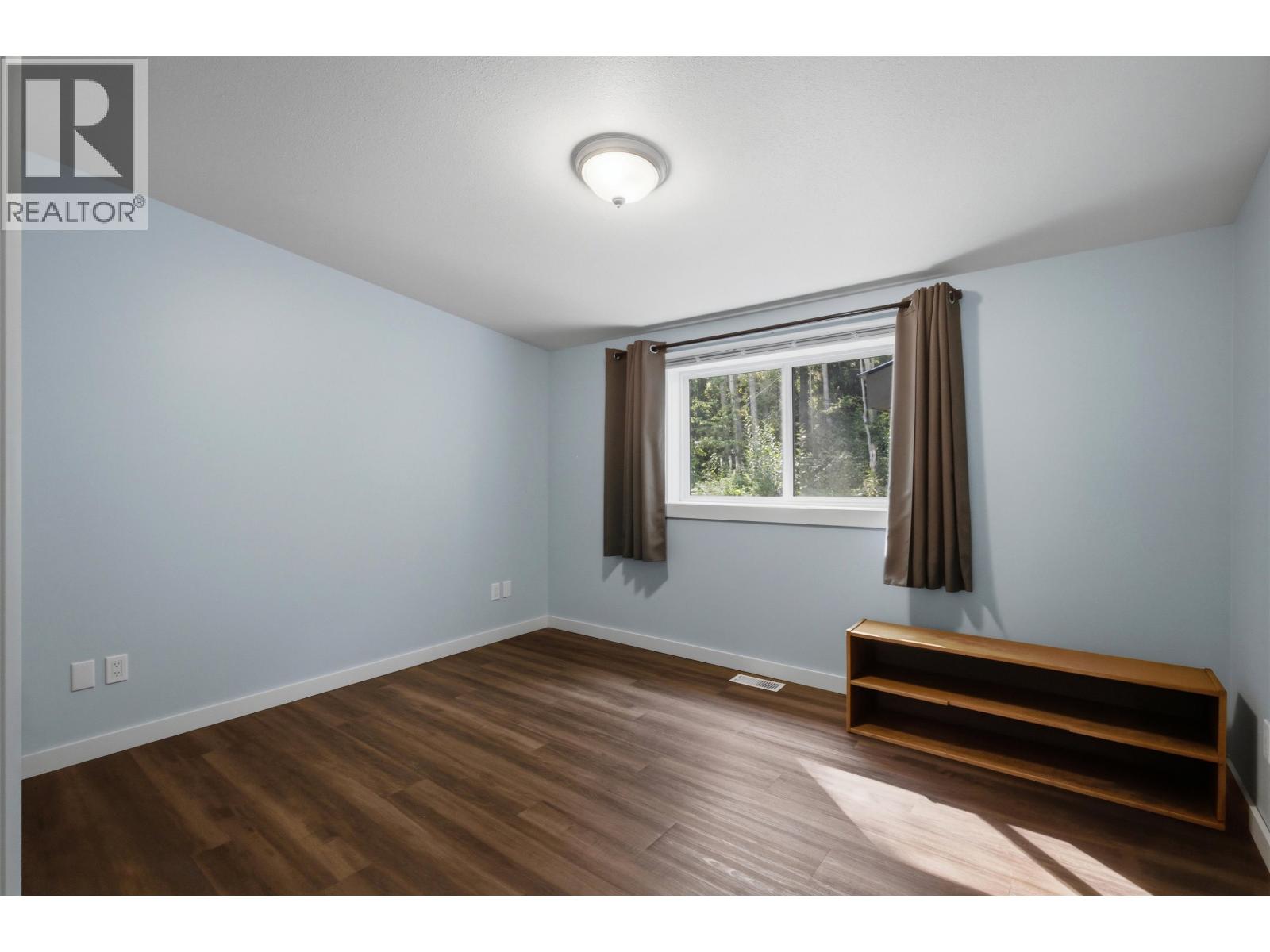 2102 QUARTZ ROAD - Image 12