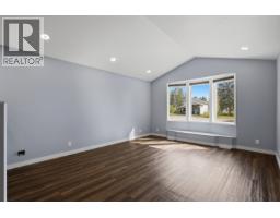 Pantry - 2102 Quartz Road, Quesnel, BC V2J4N7 Photo 8
