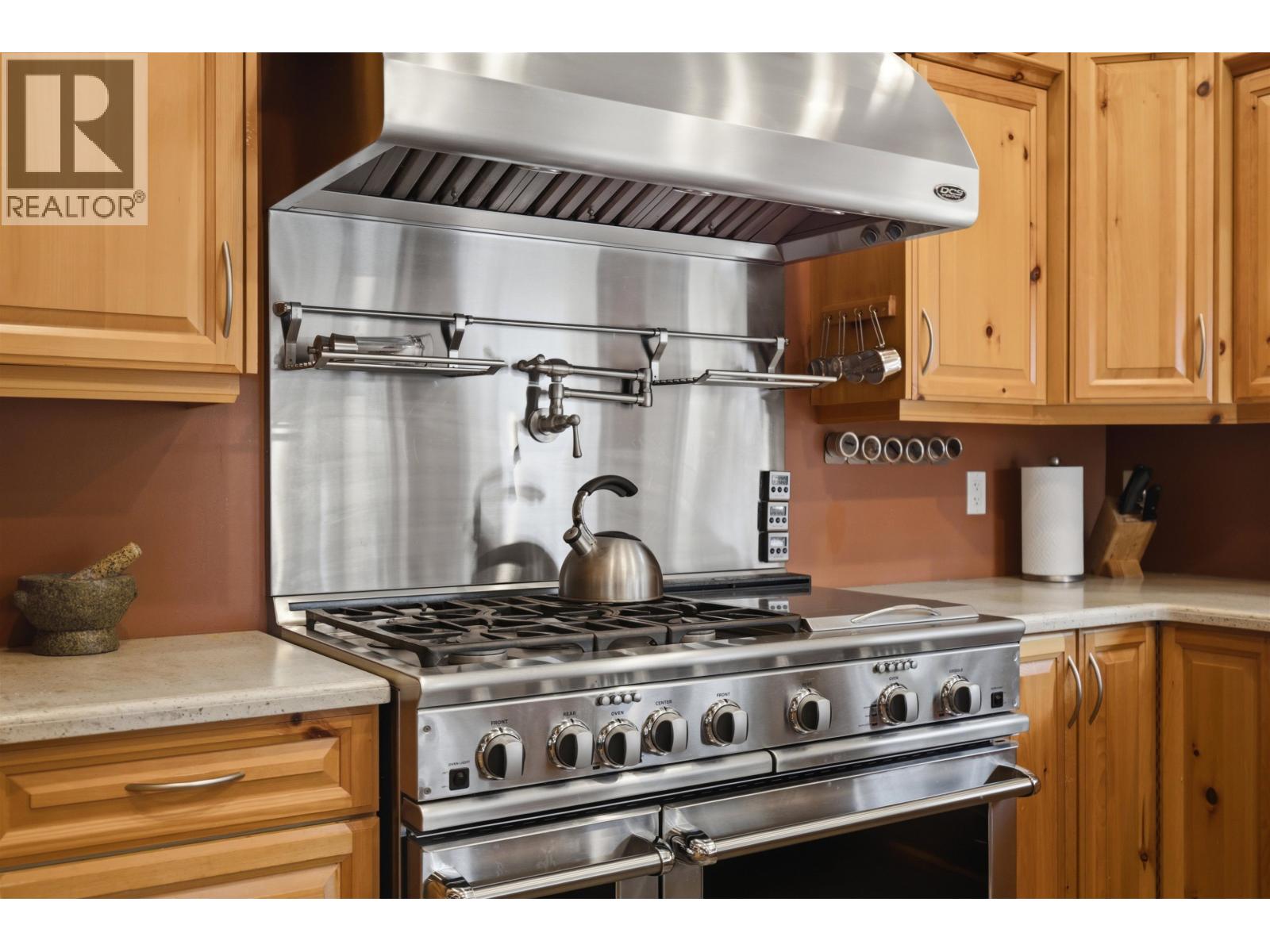 2635 BASARABA ROAD - 11