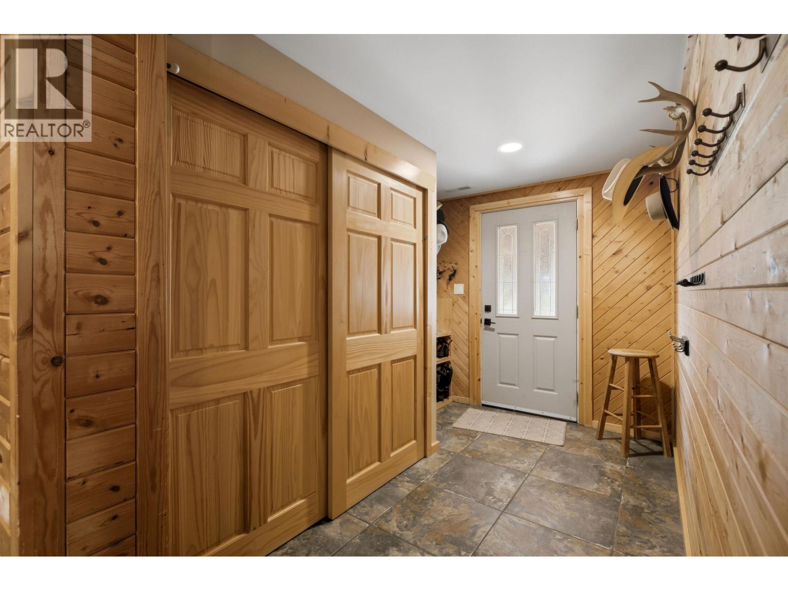 2635 BASARABA ROAD - Image 23
