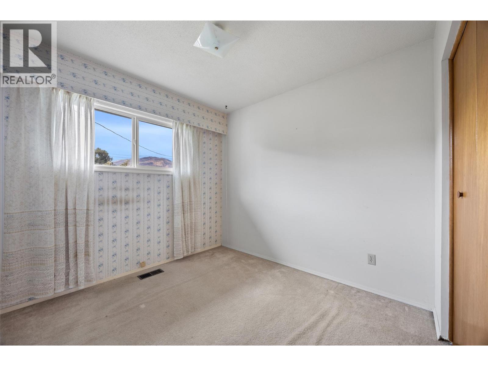 1281 Kimberley Crescent - 13