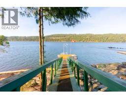 Primary Bedroom - 188 Ling Cod Lane, Mudge Island, BC A1A1A1 Photo 8