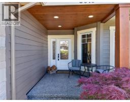 Entrance - 3018 Kensington Cres, Courtenay, BC V9N8Z8 Photo 6