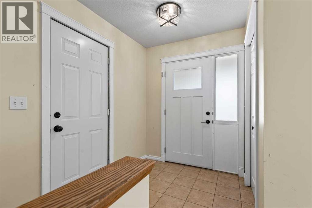 17 Sheep River Crescent - 3