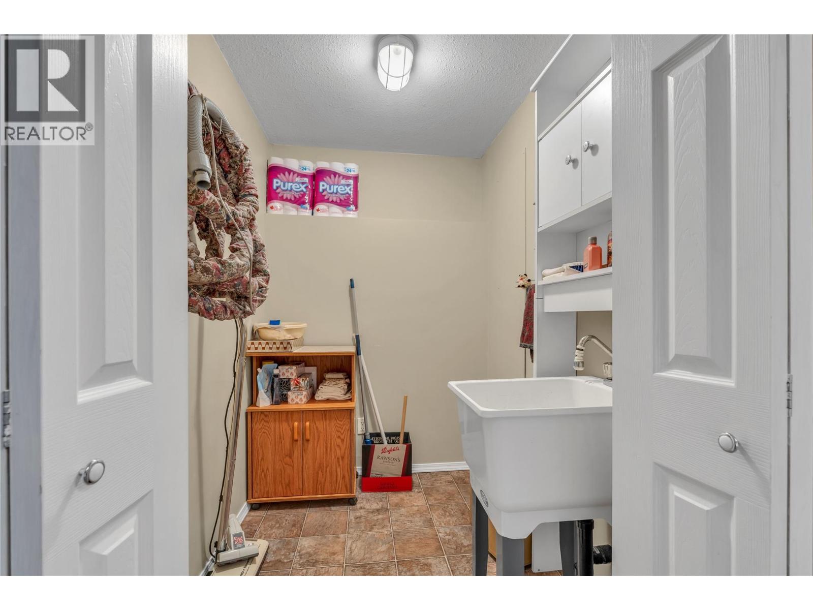 124 Phoenix Avenue, Penticton
