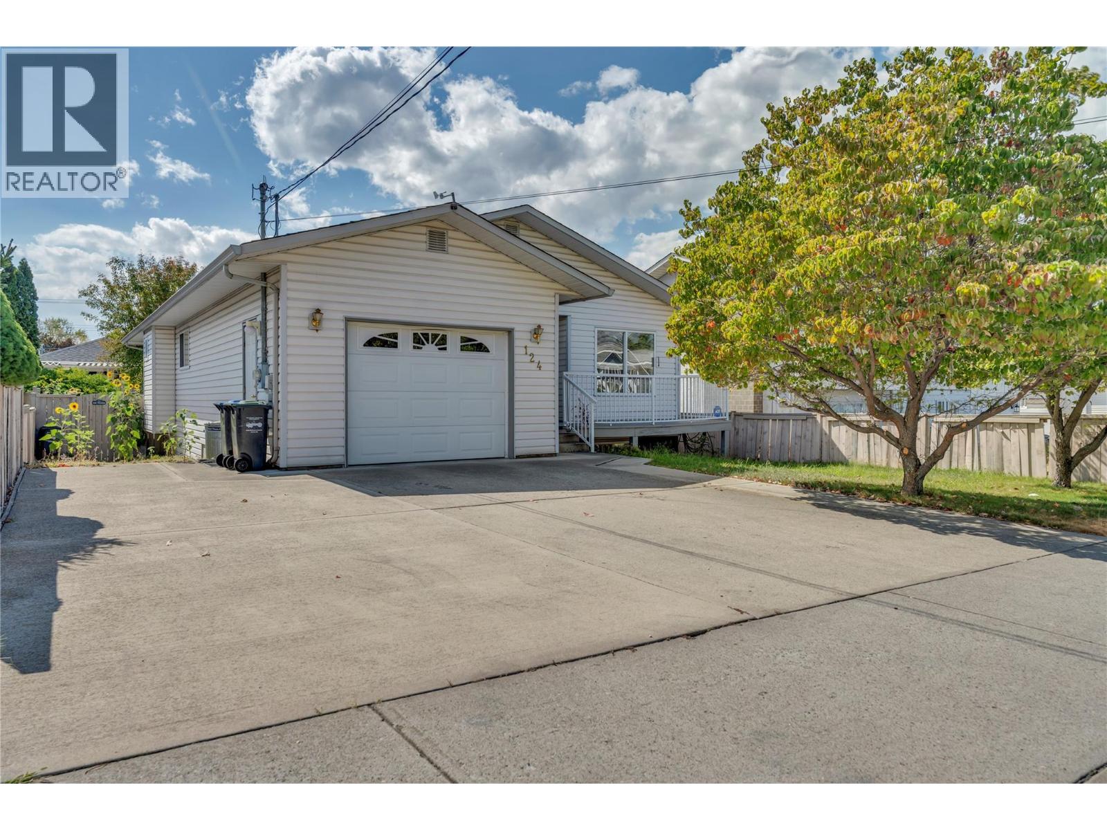  124 Phoenix Avenue, Penticton