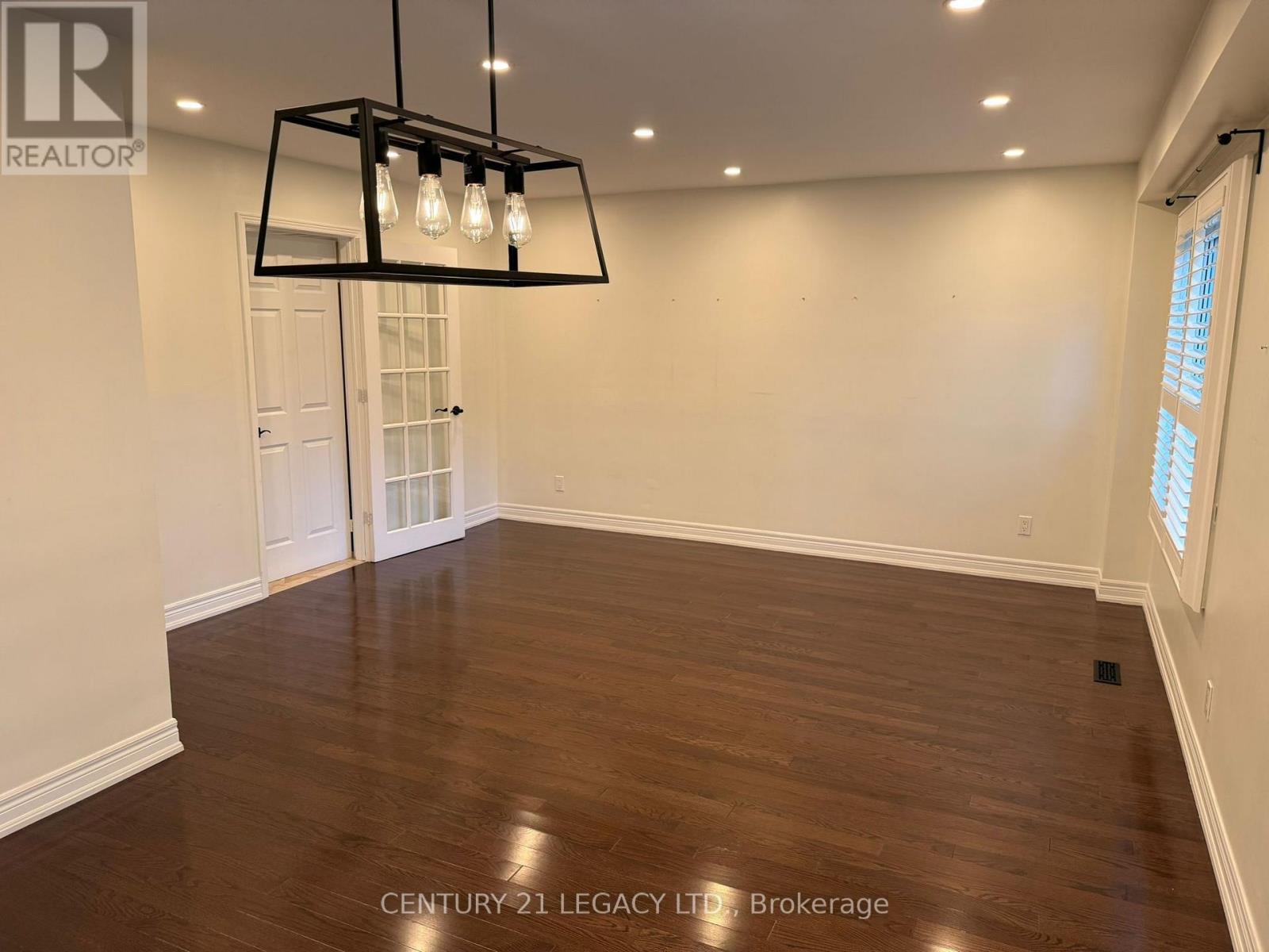 6772 DOLMAGE COURT - 3