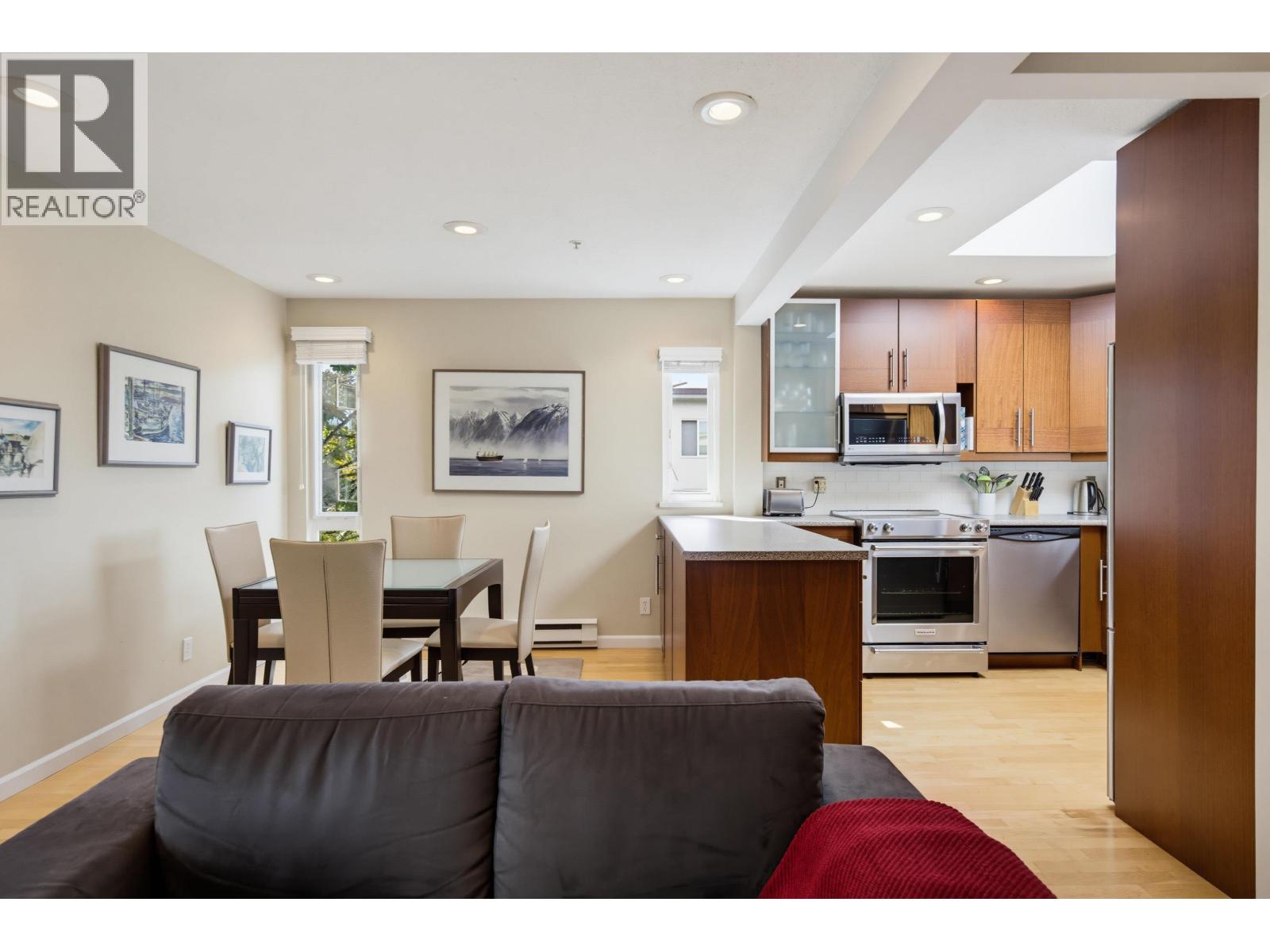 403 1200 W 10TH AVENUE, Vancouver