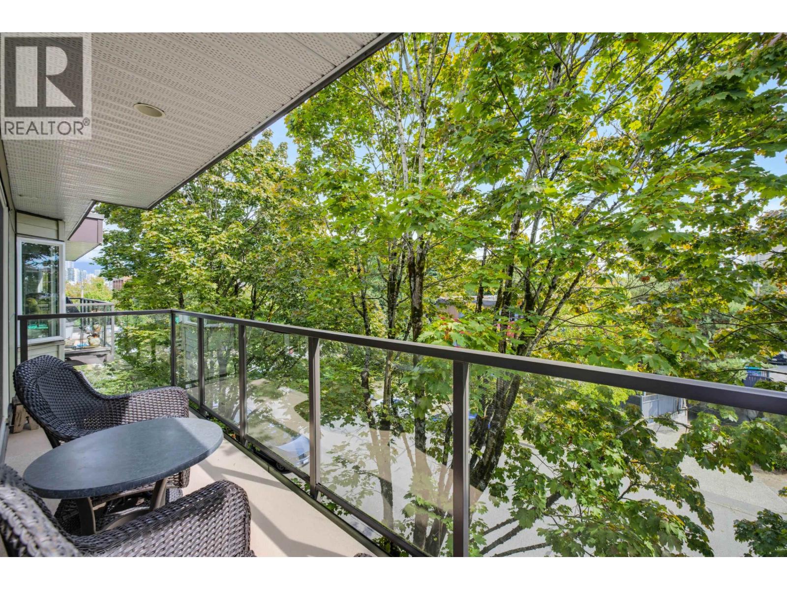 403 1200 W 10TH AVENUE, Vancouver