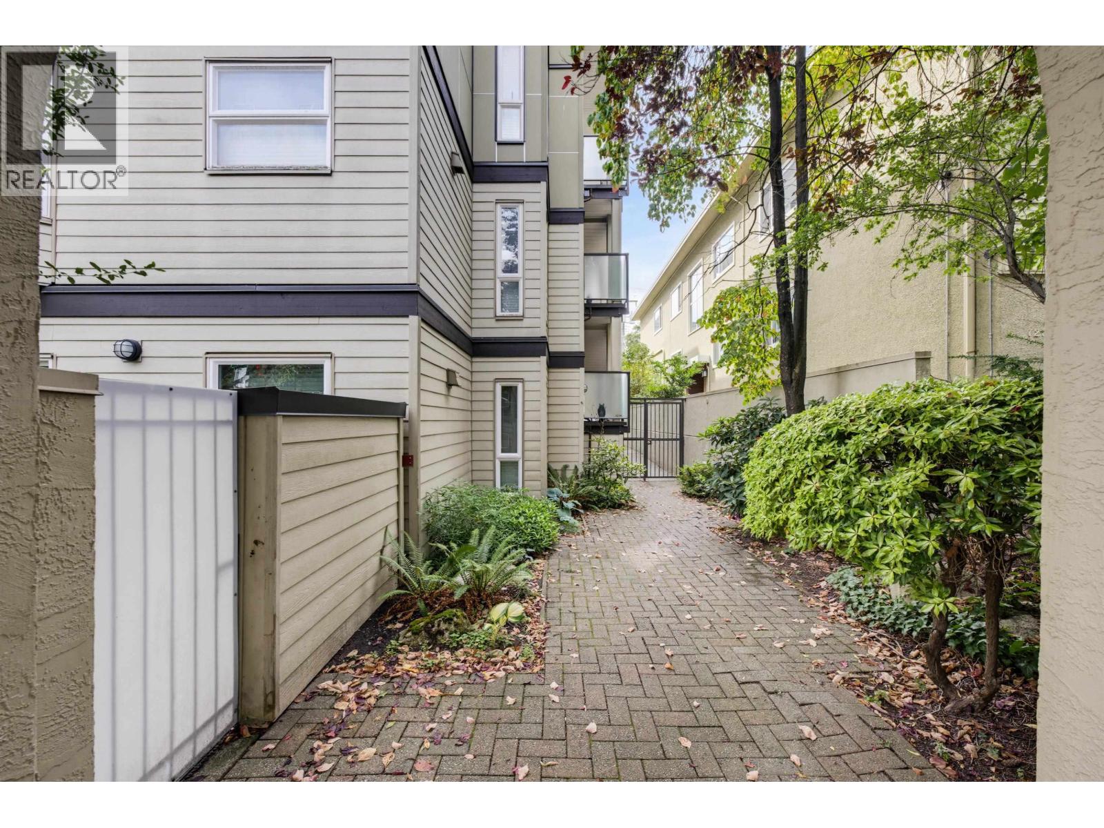 403 1200 W 10TH AVENUE, Vancouver