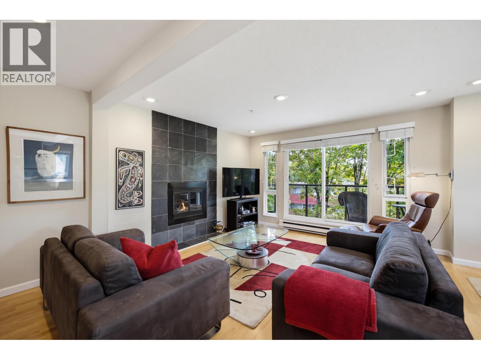 403 1200 W 10TH AVENUE, Vancouver