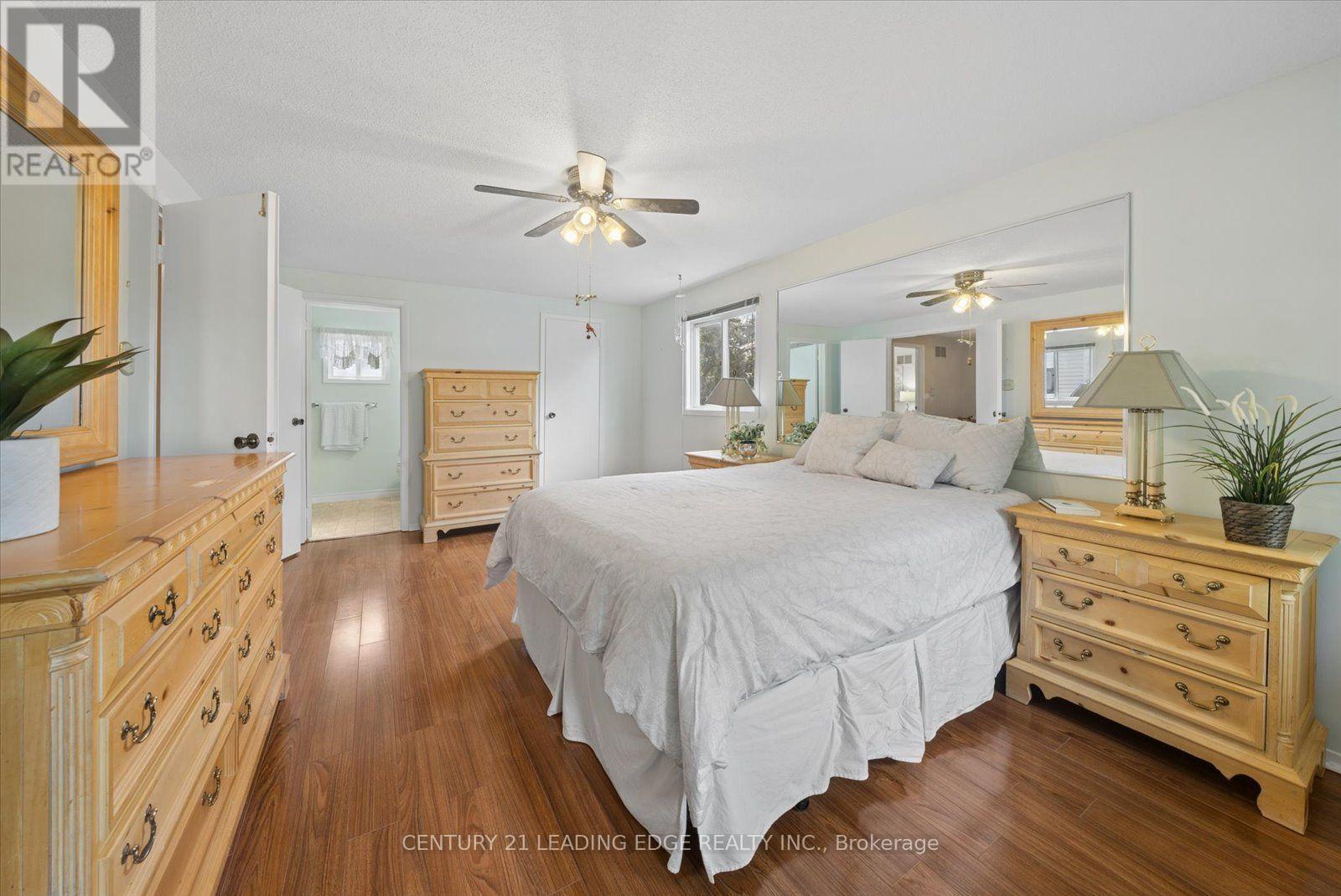 3074 TOURS ROAD - Image 32