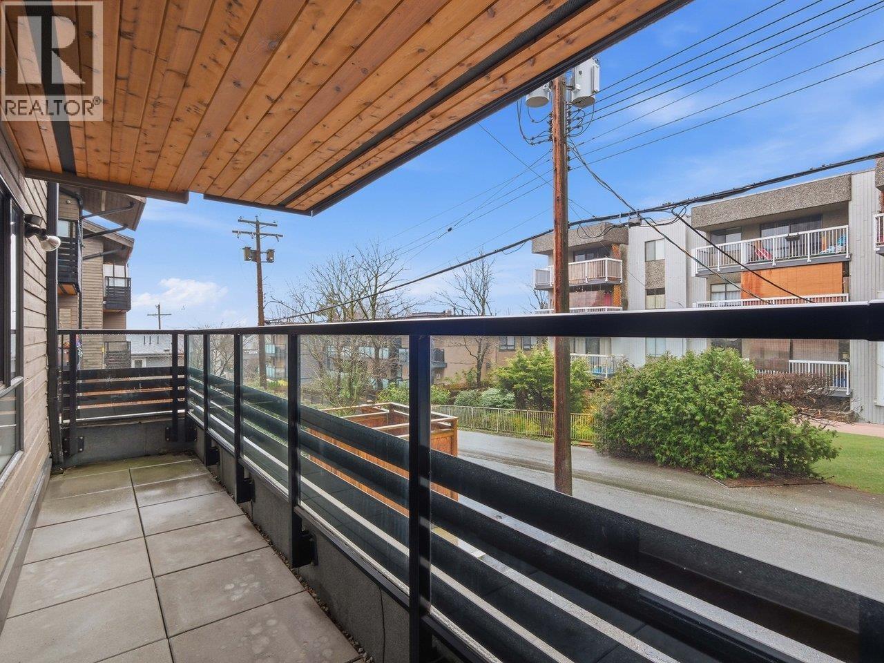 216 1549 KITCHENER STREET, Vancouver
