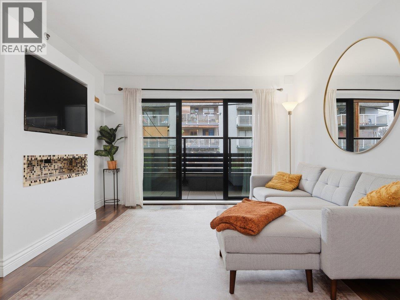 216 1549 KITCHENER STREET, Vancouver