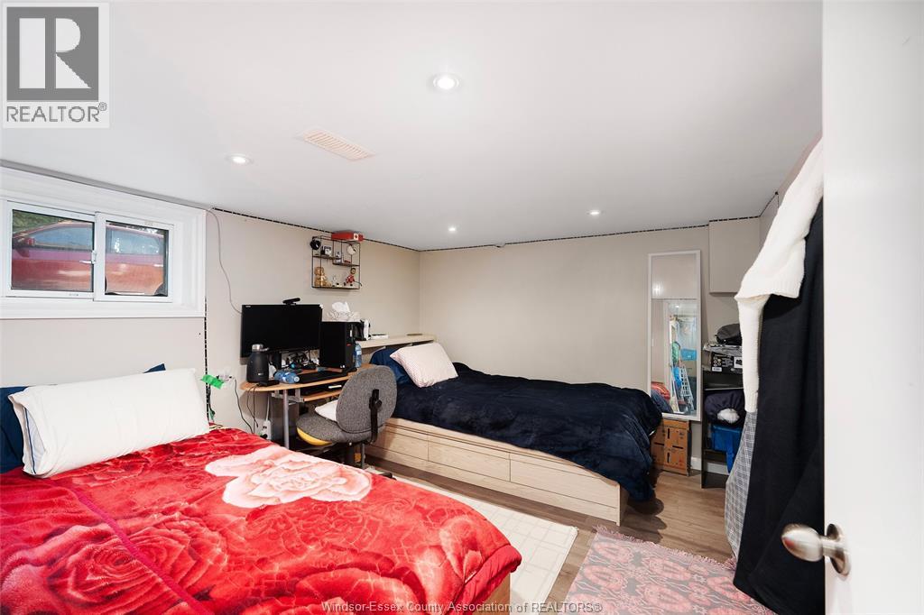 768 MCKAY - Image 26