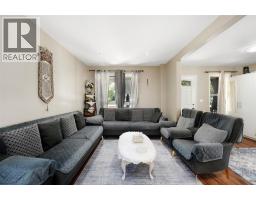 768 Mckay, Windsor, ON N9B2A1 Photo 12