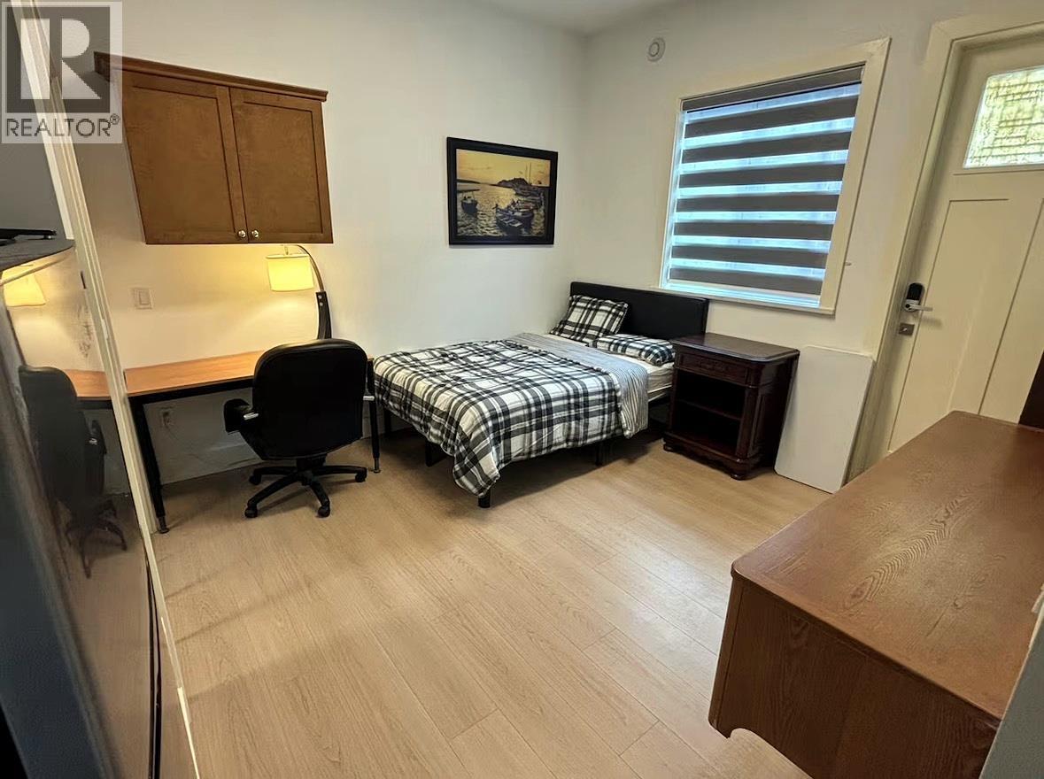 8251 BROWNELL Road, Richmond, British Columbia, V6X1G3, Richmond, British Columbia — photo 2 of 4
