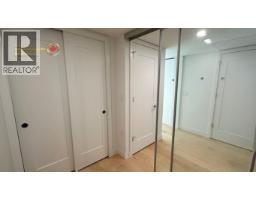 304 135 E 13th Street, North Vancouver, BC V7L0J8 Photo 11