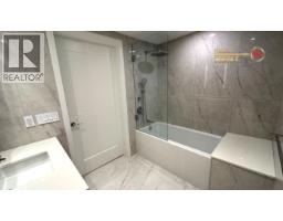 304 135 E 13th Street, North Vancouver, BC V7L0J8 Photo 14