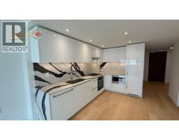 304 135 E 13th Street, North Vancouver, BC V7L0J8 Photo 7