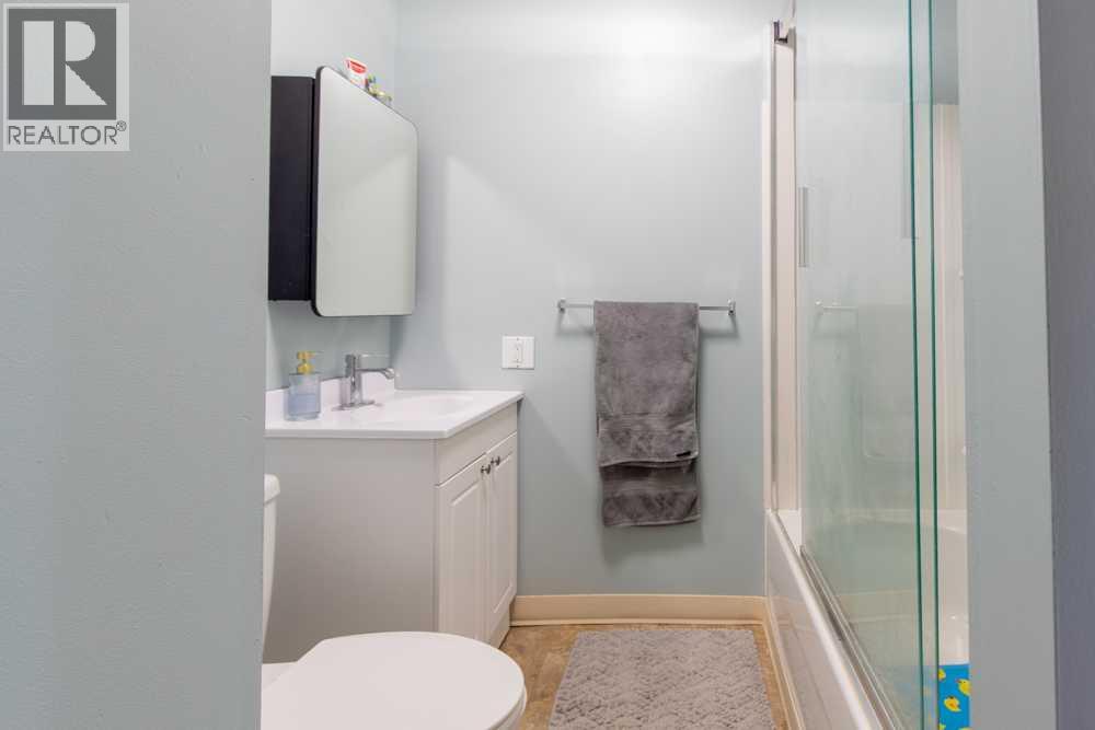 725 6 Street S - Image 34