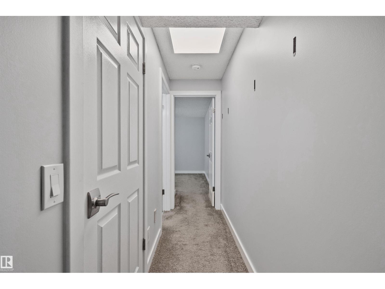 18812 89 AV NW - 29