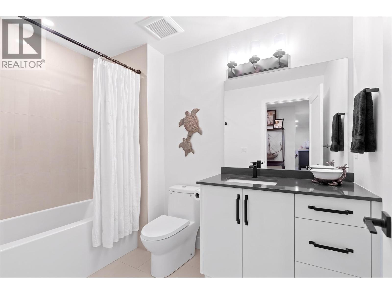 25 8000 Vedette Drive, Osoyoos