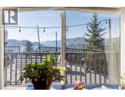 Living room - 5687 Somerset Avenue, Peachland, BC V0H1X4 Photo 14
