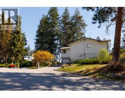 5687 Somerset Avenue, Peachland, BC V0H1X4 Photo 45