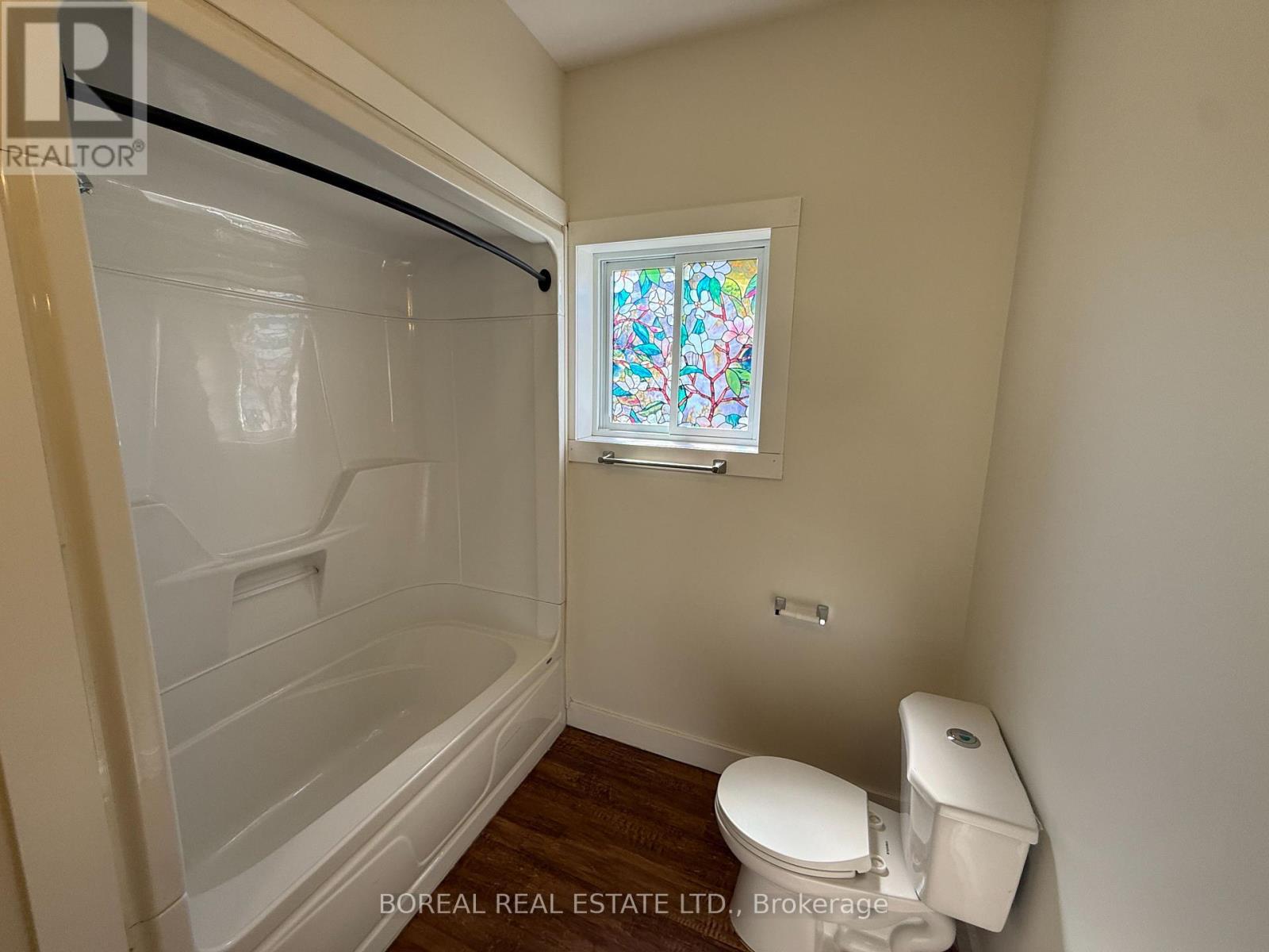 230 TENTH AVENUE - Image 13