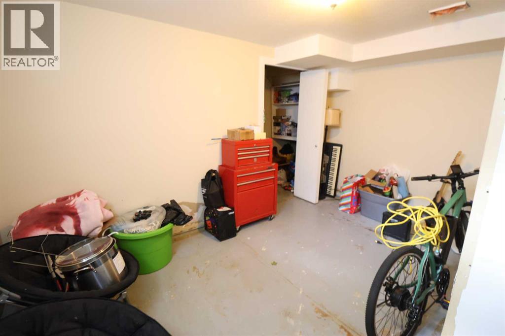 5004 52 st - Image 13