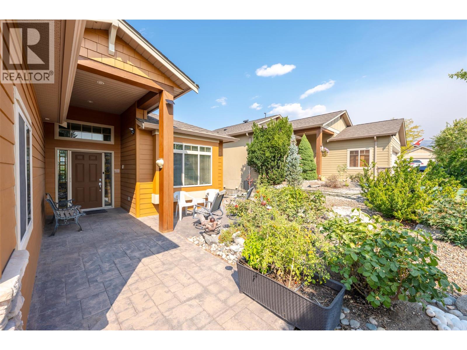 6833 Meadows Drive Unit# 8, Oliver